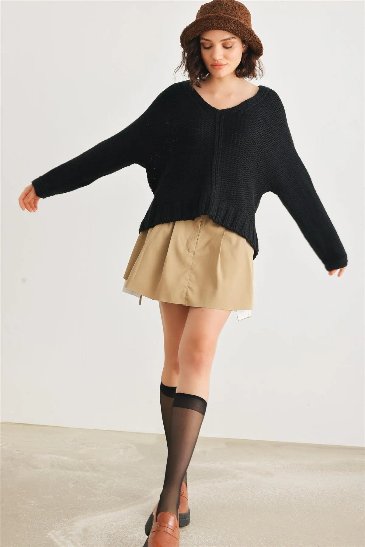 Black Crochet Knit V-Neck Long Sleeve Sweater /2-2-2